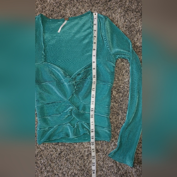 Free People| Leah Twist Top - Picture 6 of 7